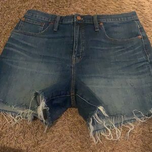 Brand new Jean shorts with tag. Never worn. Madewell brand